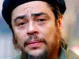 Benicio del Toro, caracterizado como el Che.