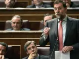 Rajoy, Zaplana y Acebes en la sesión de control al Gobierno. (Efe)