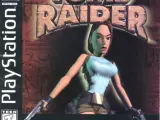 Año 1996. Tomb Raider se convirtió en el primer juego que tuvo éxito a la hora de combinar los géneros de la acción y la aventura. El juego se centra en la exploración y la resolución de puzzles, pero hay también muchas fases de combate.