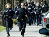 Agentes de la policía de Blacksburg ayer durante su intervención en la Virginia Tech AP Photo/The Roanoke Times