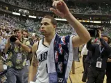 Deron Williams, de los Jazz de Utah, celebra la victoria tras vencer a los Spurs (EFE).