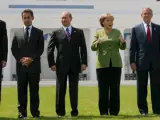 Los líderes del G8, de izquierda a derecha:Shinzo Abe (Jp), Minister Stephen Harper (Ca),Nicolas Sarkozy (Fr),Vladimir Putin (Ru), Angela Merkel (Al), George W. Bush(EE UU), Tony Blair (RU)y Romano Prodi (It)(REUTERS/Jim Young)