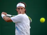 Feliciano López, durante uno de sus partidos en Wimbledon. (Efe)