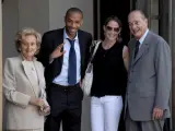 Jacques Chirac junto a Henry, y sus respectivas esposas (EFE)