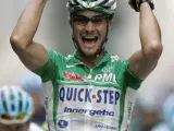 El belga Bonnen celebra un triunfo al sprint en el Tour 07. (Reuters)