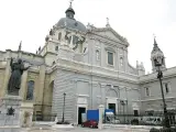 Catedral de la Almudena. Arquitectos: Francisco de Cubas y González-Montes (siglo XIX); Fernando Chueca y Carlos Sidro (siglo XX). 1883-1984.