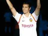 Iván Helguera el día de su presentación como jugador del Valencia.