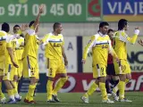 Los futbolistas del Getafe celebran el gol de Granero, a la derecha. (Efe)