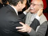 El presidente del Gobierno, José Luis Rodríguez Zapatero, conversa con el actor Manuel Alexandre.