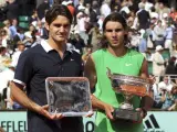 Amigos y enemigos. Nadal pudo otra vez con Federer. (EFE)
