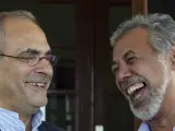 A la derecha, el presidente de Timor Oriental, José Ramos Horta, junto al Primer Ministro, Xanana Gusmao (REUTERS).