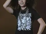 El vocalista del grupo alemán Tokio Hotel, Bill Kaulitz, durante su actuación en el festival Rock in Río Madrid que se está celebrando en la Ciudad del Rock de la localidad madrileña de Arganda del Rey.