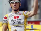 Riccò celebra su segundo triunfo de etapa en el Tour de Francia 2008.