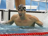 Michael Phelps celebra su séptimo oro en Pekín. (EFE)