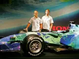 Barrichello y Button en la presentación del Honda hace dos temporadas.