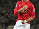 El portugués Cristiano Ronaldo, elegido Balón de Oro 2008, en una imagen de archivo con el Manchester United (M. HAROUN / EFE)