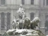 Cibeles blanca. La estatua de la Cibeles durante la intensa nevada sobre la ciudad de Madrid y sus alrededores durante el temporal que azota la Península .