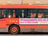 Así lucirán los autobuses de Madrid la propaganda atea.