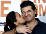 Julio Medem y Elena Anaya en la presentación del rodaje de 'Room in Rome' (REUTERS).