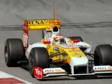 Fernando Alonso, durante los entrenamientos en Montmeló. (EFE)