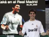 Kaká, en su presentación en el Santiago Bernabéu