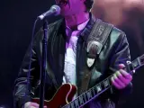 El guitarrista Noel Gallagher durante una actuación de Oasis.
