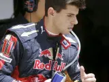El piloto español Jaime Alguersuari (Toro Rosso), durante la sesión de clasificación del Gran Premio de Europa.