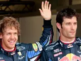 Sebastian Vettel y Mark Webber, pilotos de Red Bull, después de la Calificación del Gran Premio de Gran Bretaña.