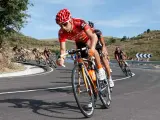 Igor Antón, durante la Vuelta a España. El ciclista vasco se tuvo que retirar de la carrera cuando iba líder por una caída.