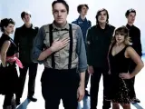 Arcade Fire en una foto promocional.