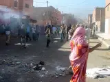 Disturbios en las calles de El Aaiún, tras el desmantelamiento del campamento protesta.
