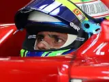 El piloto brasileño de Ferrari, Felipe Massa, durante unos entrenamientos.