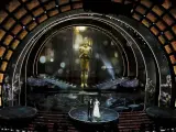 James Franco y Anne Hathaway se estrenan como presentadores de la gala de los Oscar 2011.