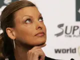 La modelo canadiense Linda Evangelista, durante una rueda de prensa en Alemania.