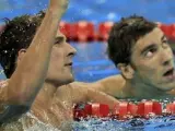 El estadounidense Ryan Lochte retuvo el título individual de 200 metros estilos ante Phelps.