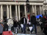 Un enorme juego de monopolio improvisado en frente de la Catedral de San Paul en Londres, Reino Unido, que se encuentra al lado de la bolsa de Londres.