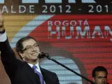 El alcalde electo de Bogotá, Gustavo Petro, celebra su triunfo el domingo 30 de octubre de 2011, en Bogotá (Colombia).