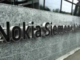 Letrero de Nokia Siemens Networks a las afueras de uno de sus edificios de oficinas.