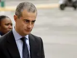 El exsecretario regional del PP valenciano, Ricardo Costa, a su llegada al Tribunal Superior de Justicia de Valencia para la sesión del viernes del juicio contra él y Francisco Camps por el 'caso de los trajes'.