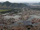 Un pueblo costero de Sumatra arrasado por el Tsunami de 2004.