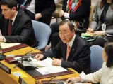 El secretario general de las Naciones Unidas, Ban Ki-Moon (c).