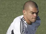 Pepe, durante un entrenamiento con el Real Madrid.
