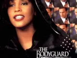 Whitney Houston vivió su época de mayor esplendor como cantante y actriz con 'El Guardaespaldas', película que protagonizó junto a Kevin Costner y de la cual cantó su banda sonora con aquel recordadísimo 'I will always love you'.