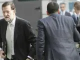 Mariano Rajoy, a su llegada al Congreso durante la jornada de huelga del 29-M.