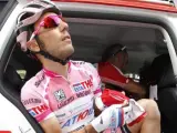 El ciclista español 'Purito' Rodríguez, se prepara para la salida de etapa.