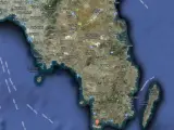 La isla de Patroklos (en la parte de abajo, señalada con un globo rojo) se vende por 150 millones de euros.