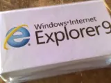 Paquete con el logotipo de Internet Explorer 9.