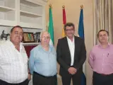 El Alcalde Panadero, Antonio Gutiérrez, Junto A Los Responsables Salesianos
