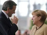 La canciller alemana, Angela Merkel (d), y el primer ministro griego, Andonis Samarás (i), en una reunión que mantuvieron meses atrás en la cancillería Federal en Berlín.