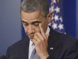 Obama se emociona al hablar de la matanza en la escuela Sandy Hook de Connecticut.